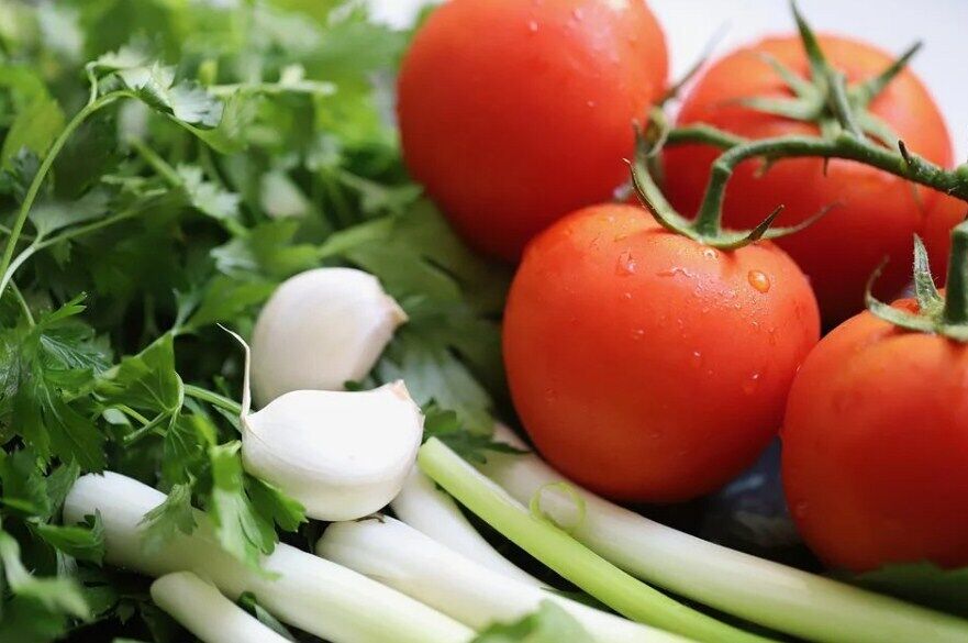 Quick-cooking pickled tomatoes