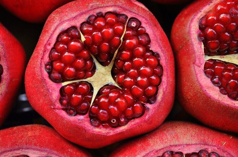 What is pomegranate good for and who should not eat it