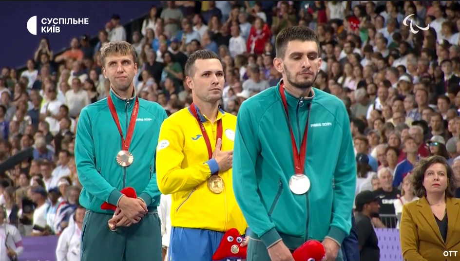 Faces of Russian athletes during the Ukrainian anthem at 2024 Paralympics caught on camera. Video