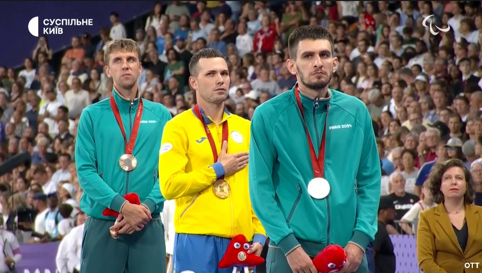 Faces of Russian athletes during the Ukrainian anthem at 2024 Paralympics caught on camera. Video