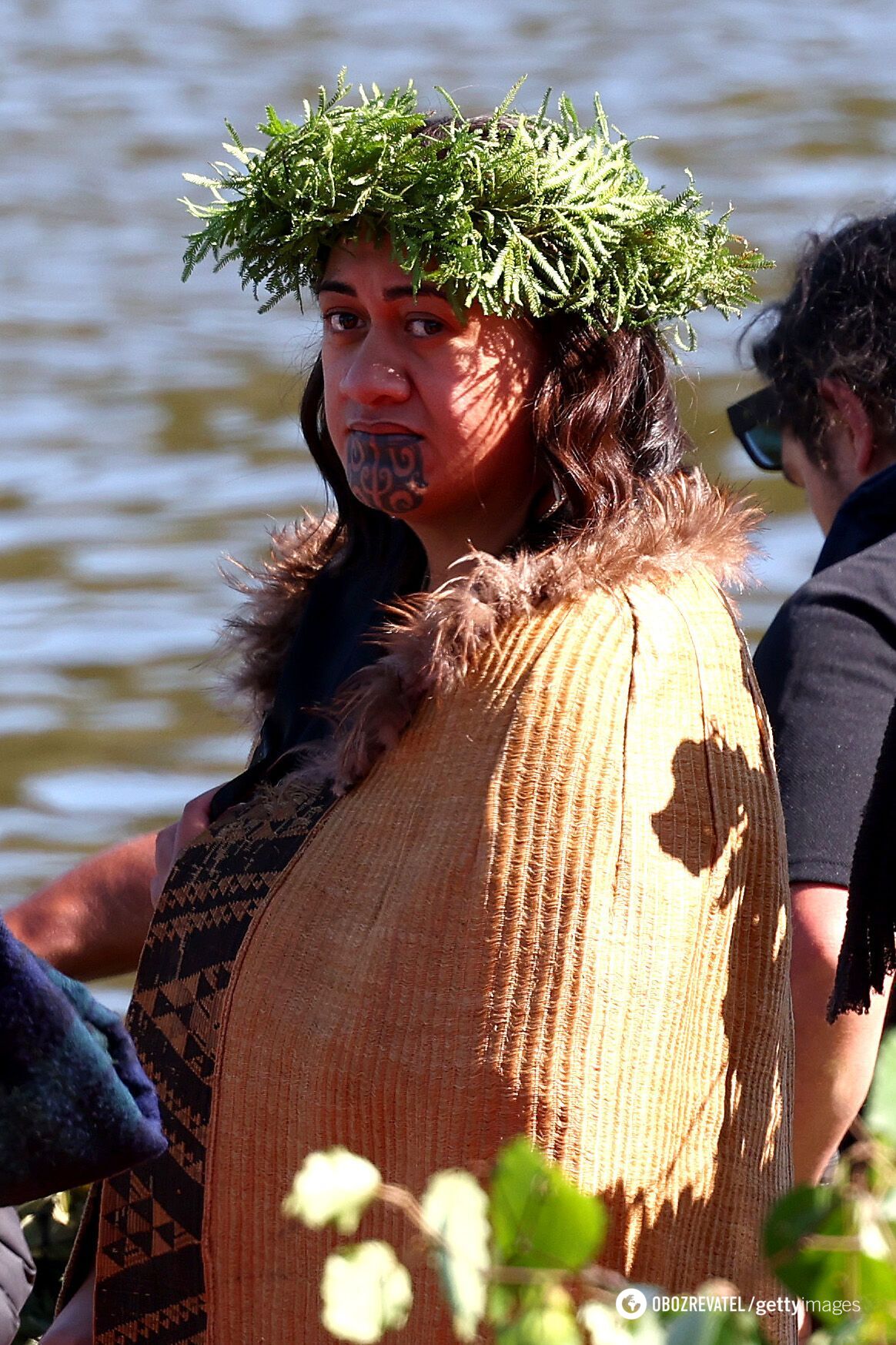 Indigenous people of New Zealand elect a new queen with facial tattoos: coronation held at the same time as her father's funeral