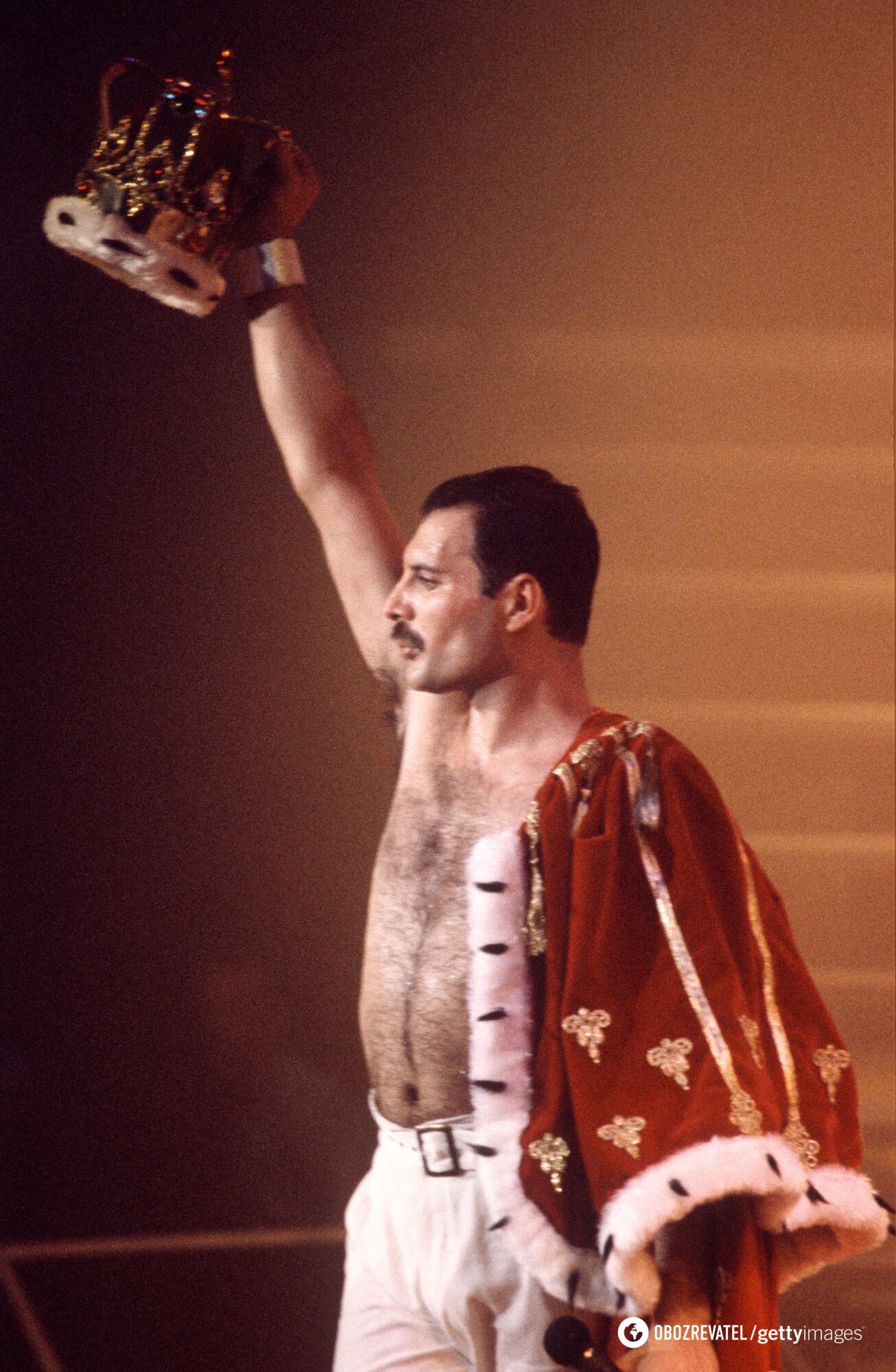 Freddie Mercury was born 78 years ago: why no one knew about the illness of Queen's leader and who was the only woman he loved madly