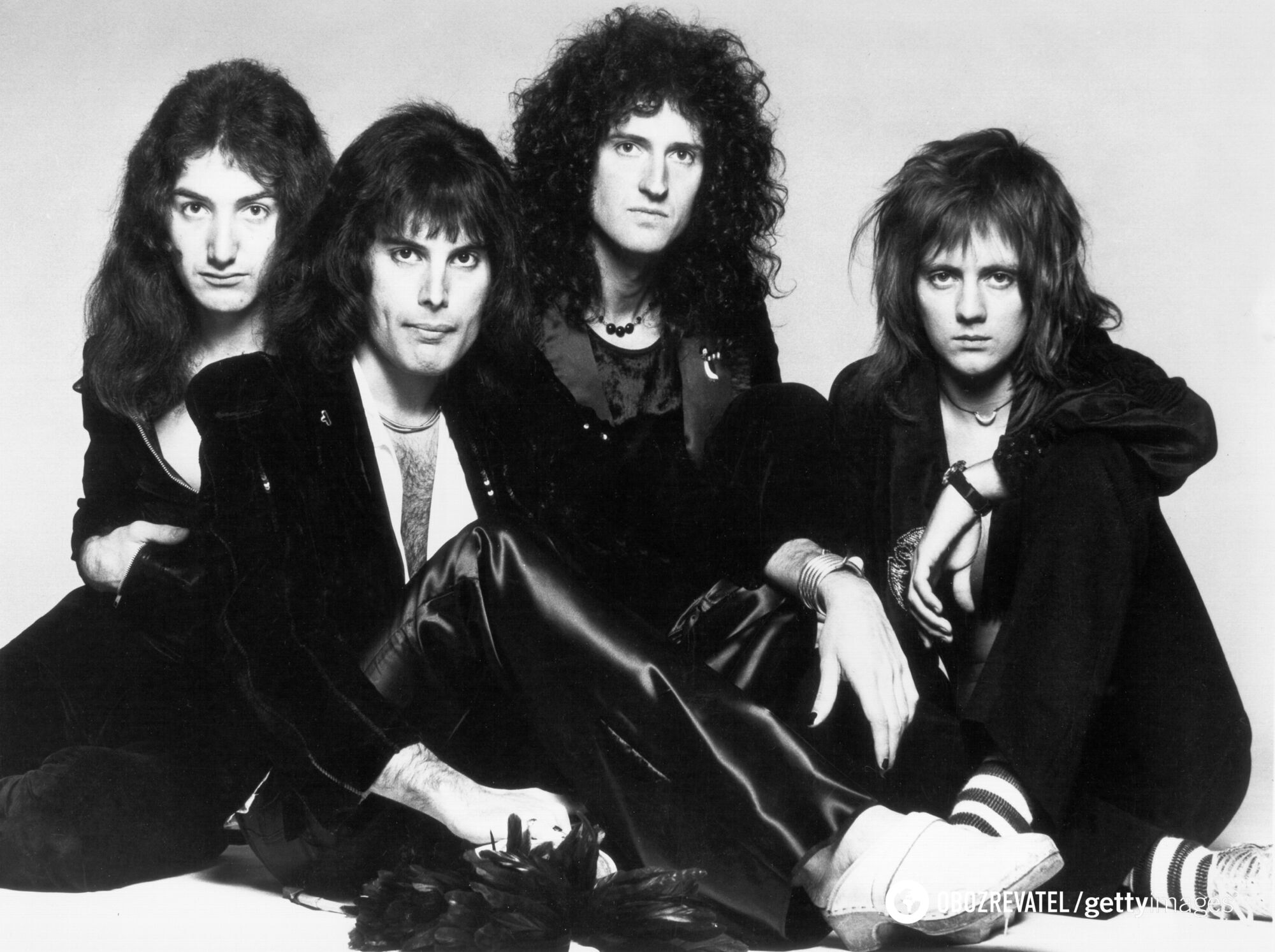 Freddie Mercury was born 78 years ago: why no one knew about the illness of Queen's leader and who was the only woman he loved madly