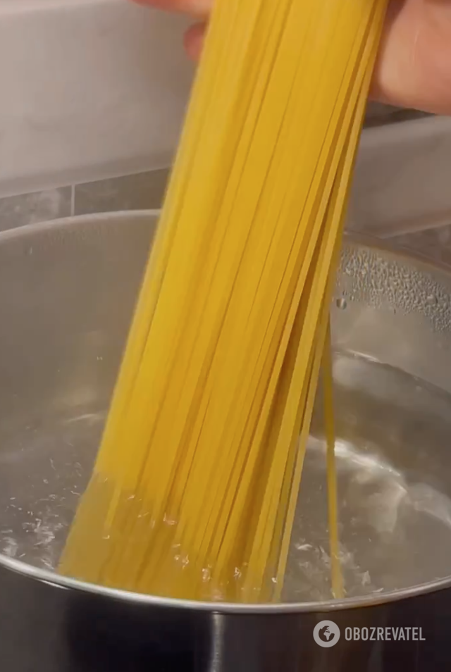 Cooked spaghetti