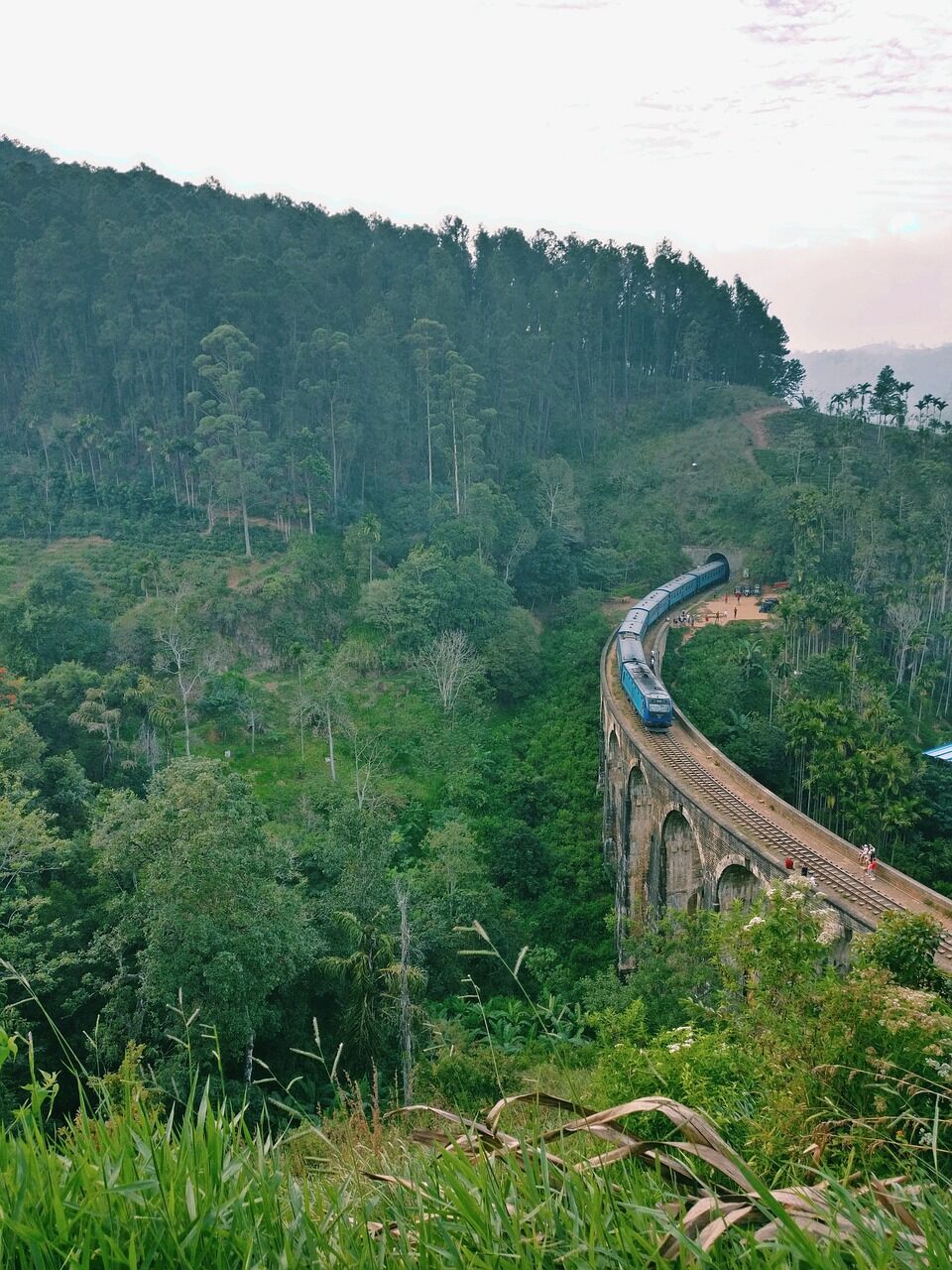 He has already visited 107 countries. The traveler named five impressive places that are often underestimated by tourists