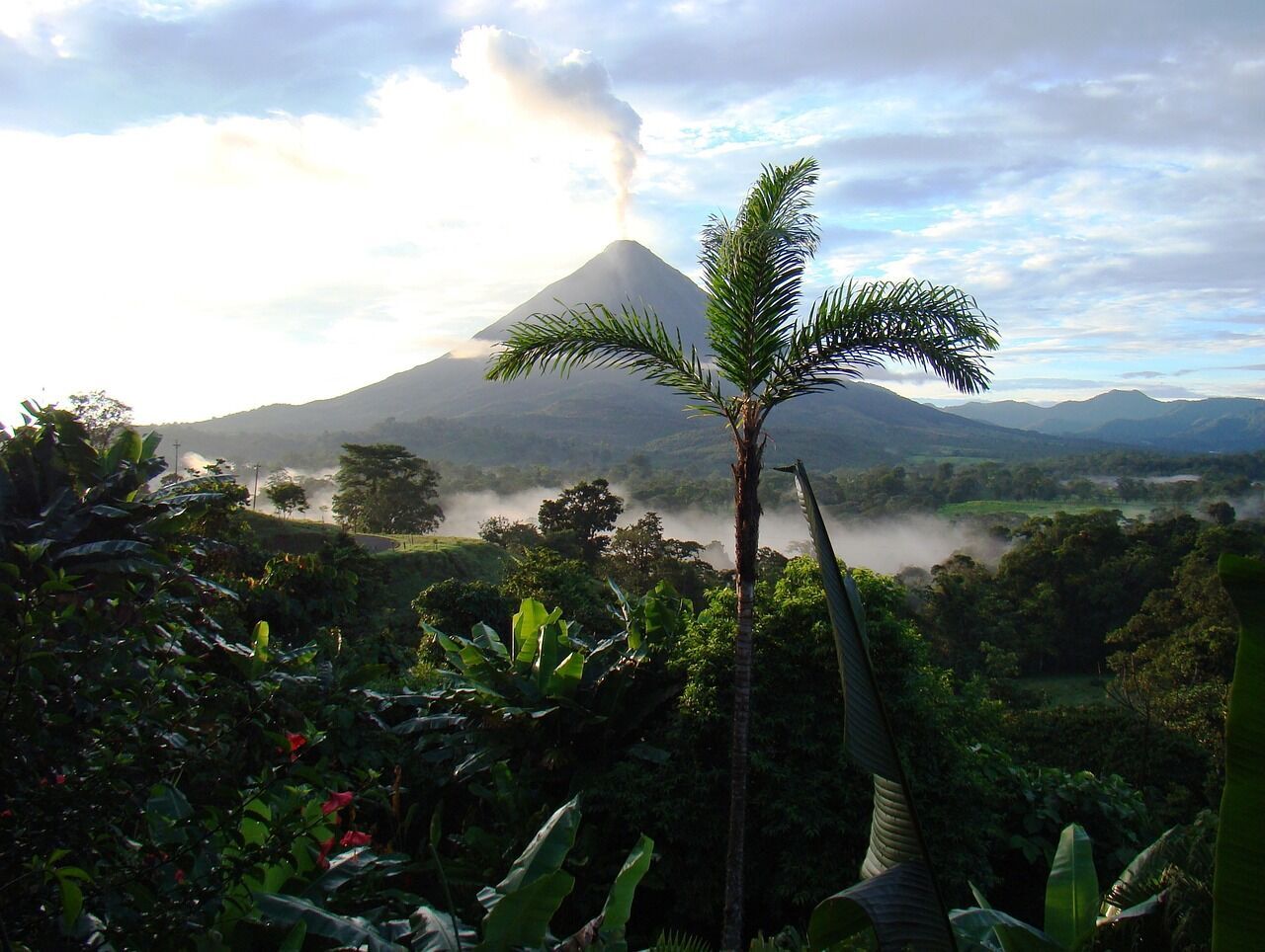 He has already visited 107 countries. The traveler named five impressive places that are often underestimated by tourists