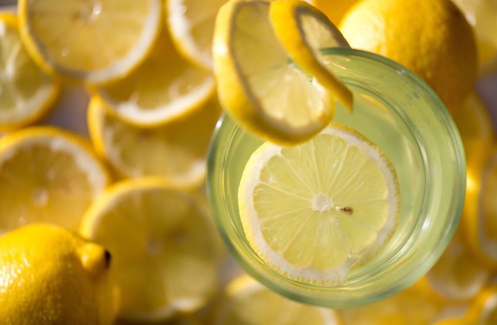 How to make lemon medicine, seasoning and tincture