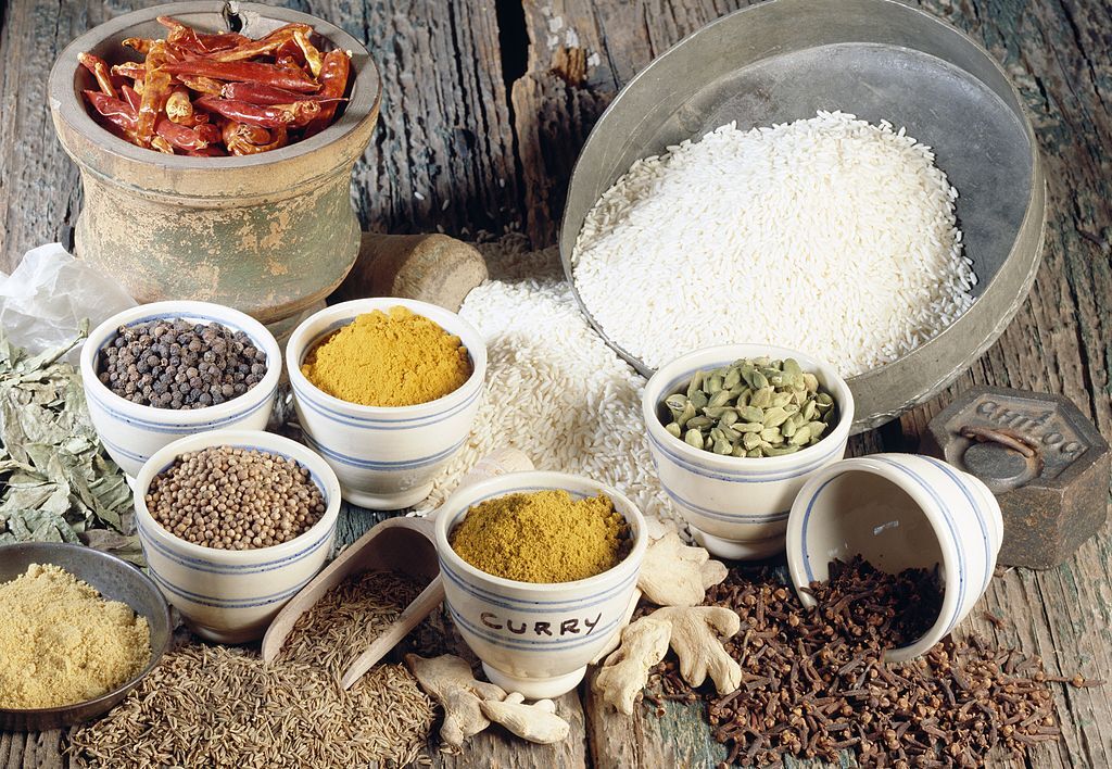 10 surprising ways to use spices in the kitchen