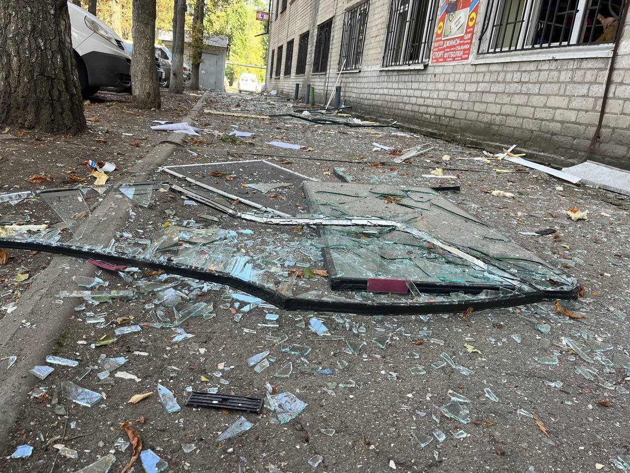 The occupiers attacked Pavlohrad, there are destructions: one person was killed, dozens were injured. Photos