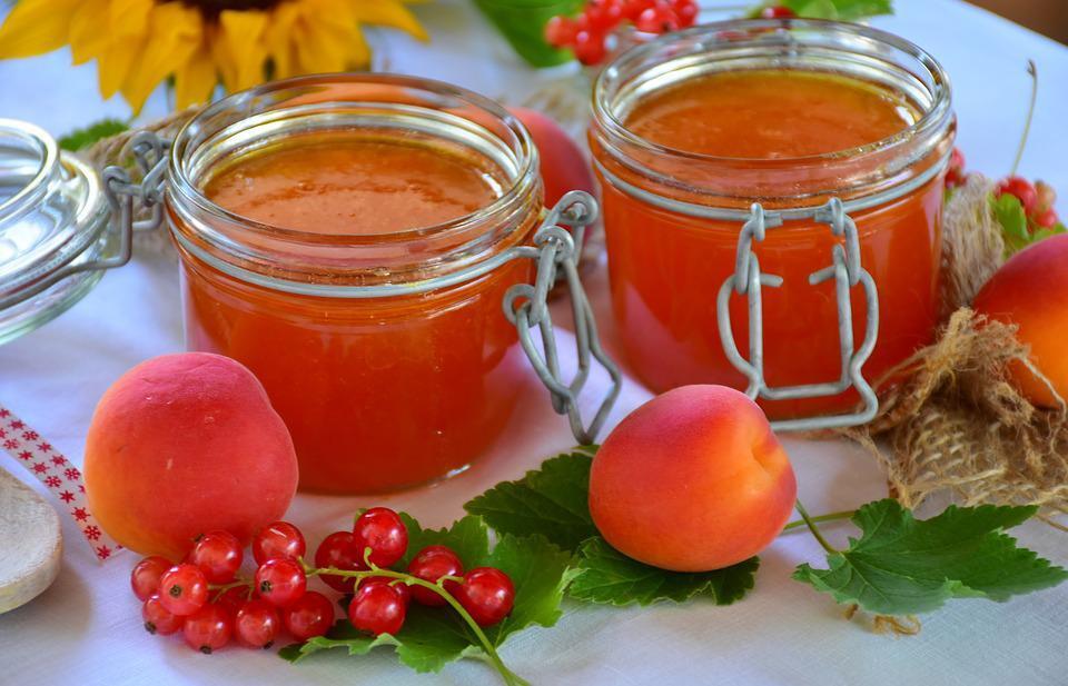 Seedless apricot jam