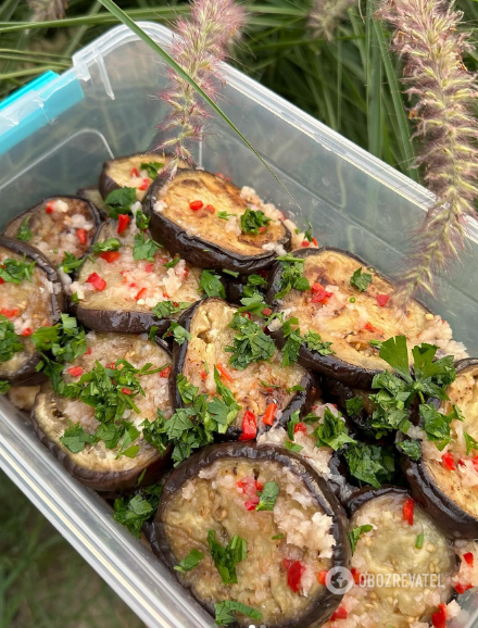 Spicy eggplant appetizer that can be stored in the refrigerator for a long time: how to prepare