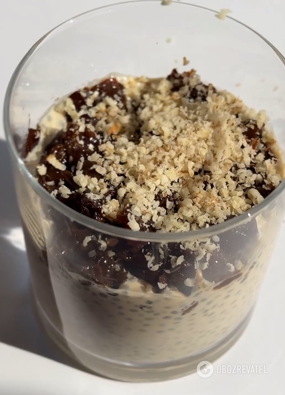 Healthy chia pudding with ryazhanka: you need just four ingredients