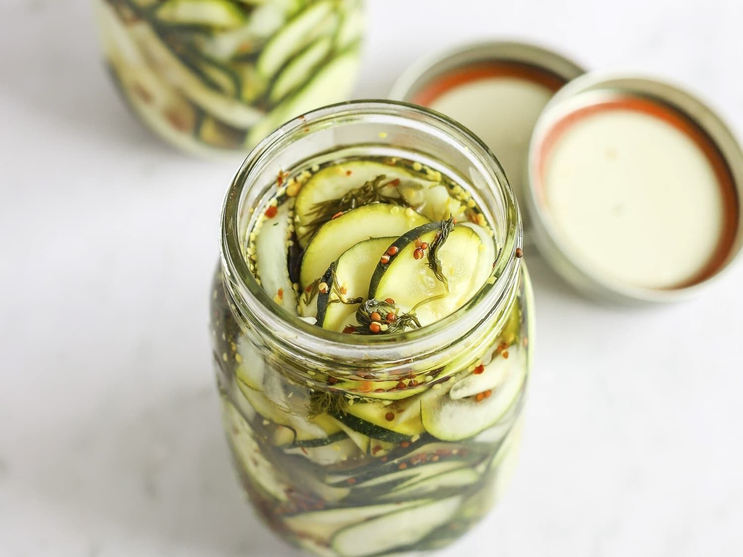 Elementary zucchini for the winter with garlic and greens