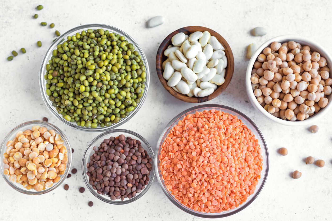 Foods that help to avoid the formation of kidney stones are named