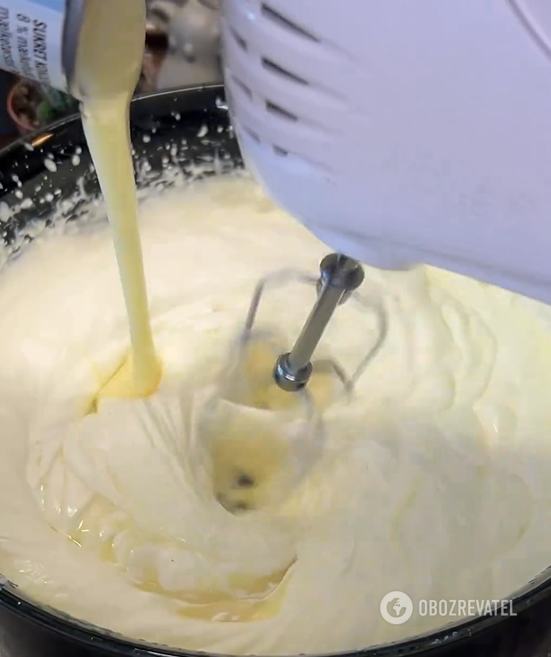 Simple no-bake wafer cake: what kind of cream to use