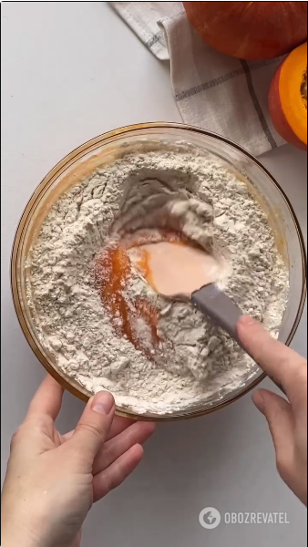 Sweet pumpkin donuts: bake for only 20 minutes