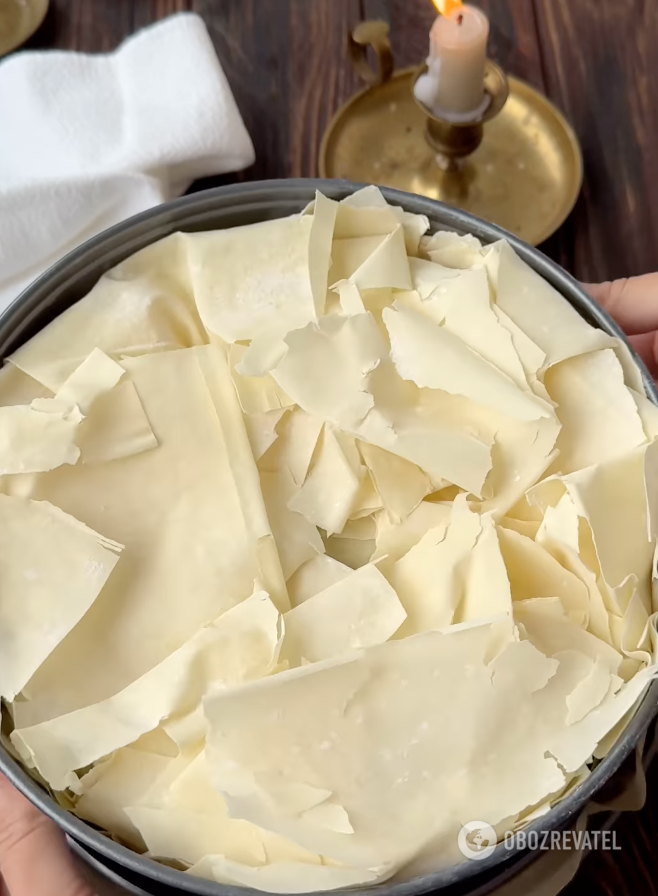 What dough to make a pie from