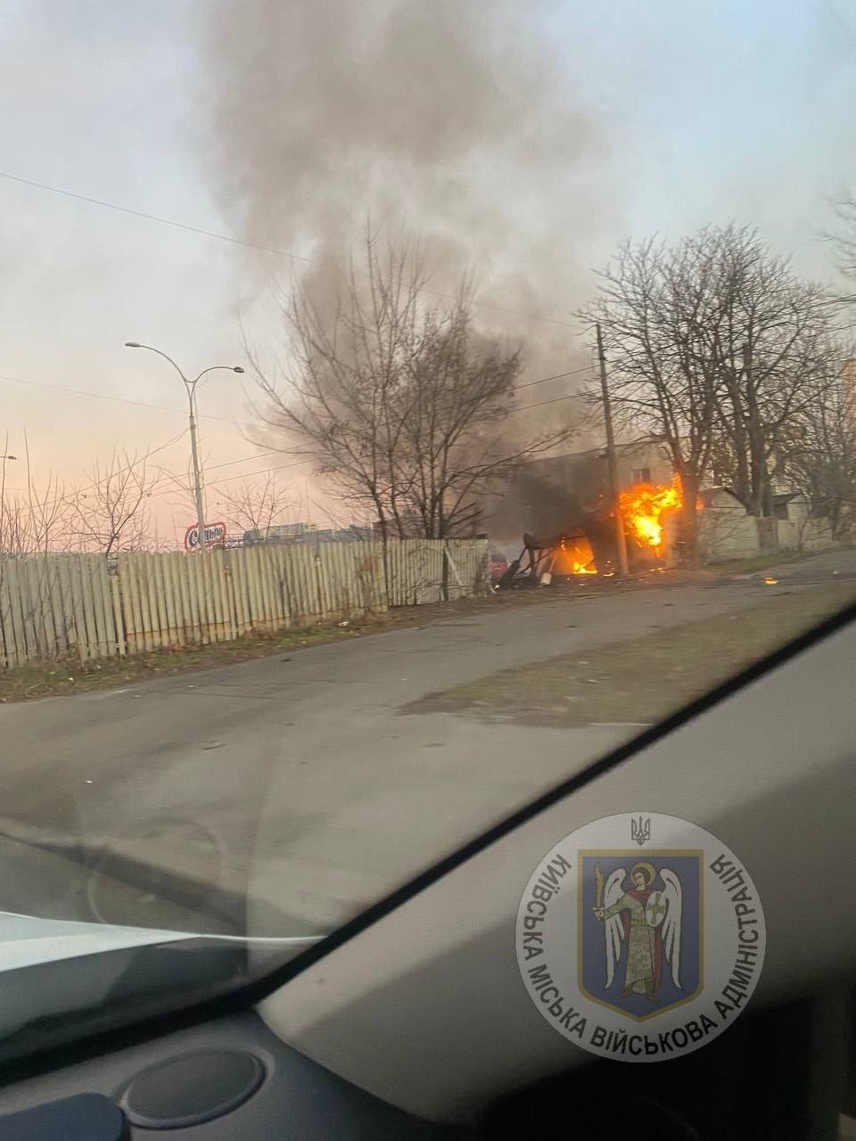 Okupanci zaatakowali Kijów dronami pierwszego dnia nowego roku: wybuchły pożary, są zniszczenia, zabici i ranni. Zdjęcia i wideo
