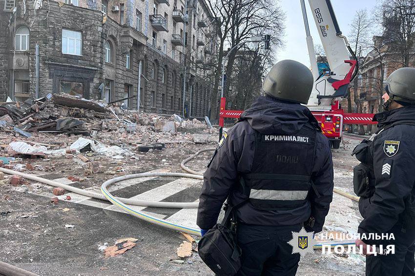 Okupanci zaatakowali Kijów dronami pierwszego dnia nowego roku: wybuchły pożary, są zniszczenia, zabici i ranni. Zdjęcia i wideo
