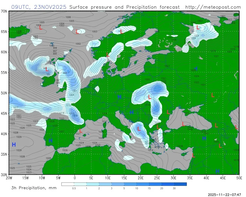 Частину України накриє мокрий сніг, на дорогах буде ожеледиця: синоптикиня дала прогноз. Карта