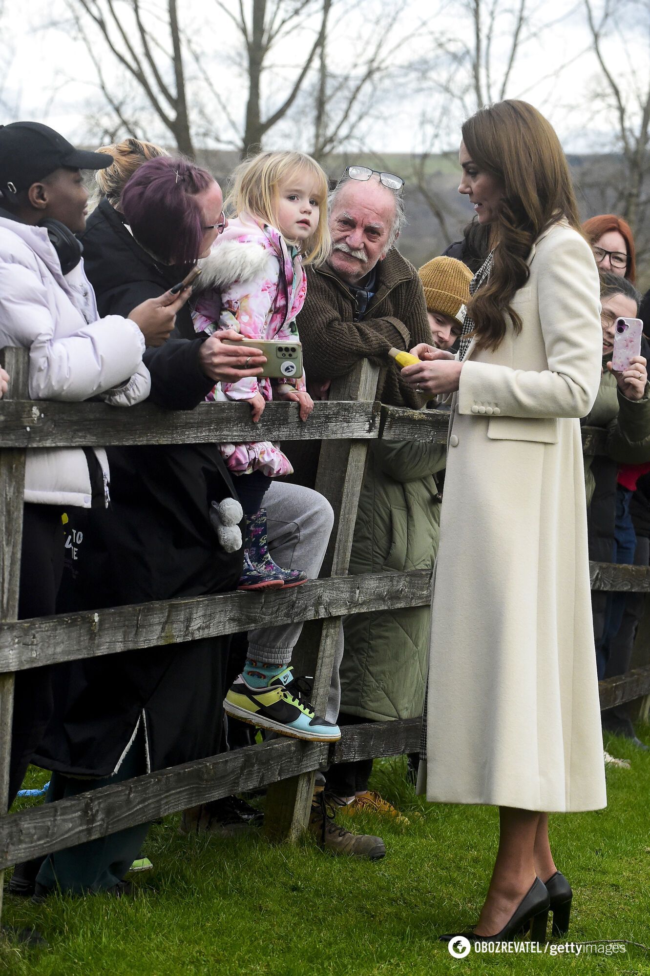 Kate Middleton naruszyła królewski protokół podczas podróży do Walii: moment został uchwycony na wideo