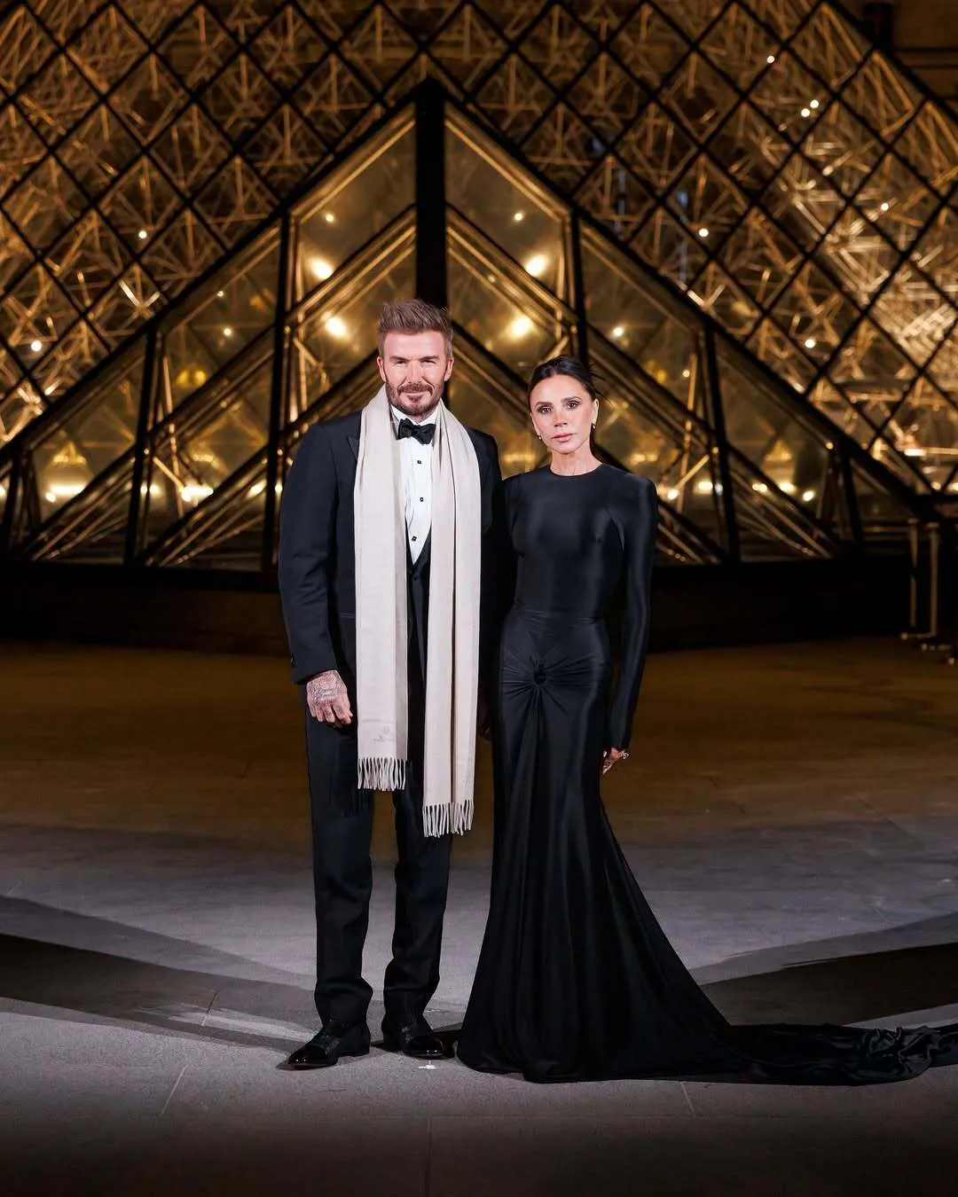 Victoria Beckham wore an impressive dress for a date with her husband ...