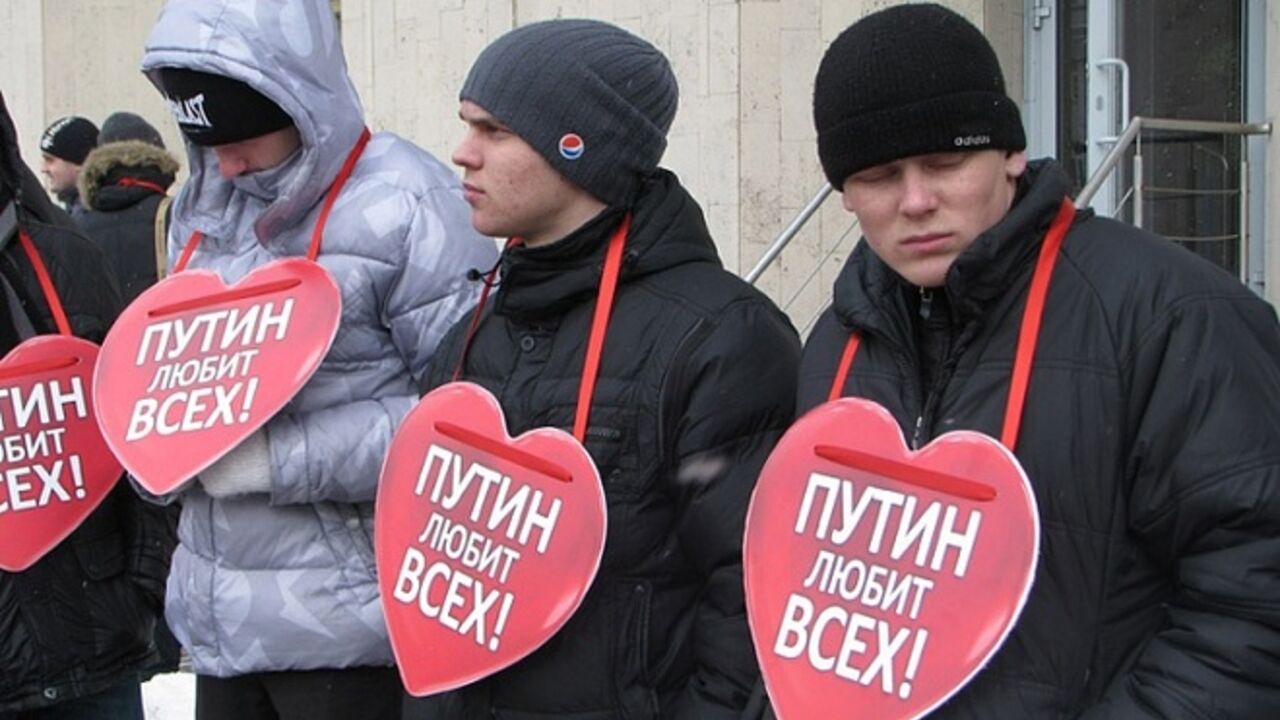 Больше половины россиян готовы оставить Путина еще на один срок