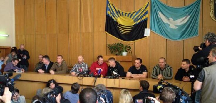 Терористи ще не знають, коли відпустять заручників з ОБСЄ