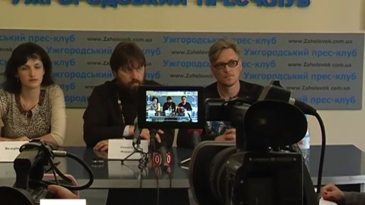 В Ужгороде принимают патриотов-беженцев с Донбасса
