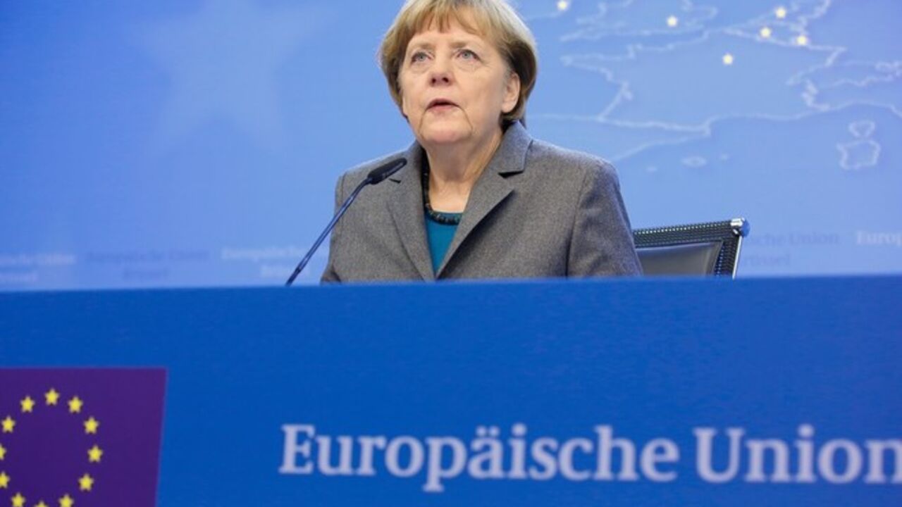ЕС не откажется от принятых против России санкций, 16 февраля они начнут действовать - Меркель