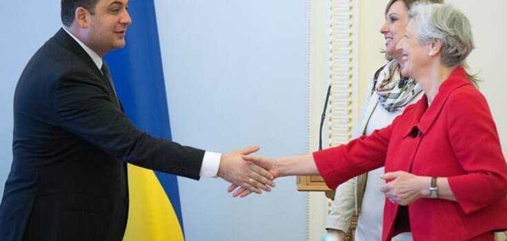 Гройсман на встрече с представителями ПАСЕ: о выборах в ОРДЛО речи быть не может