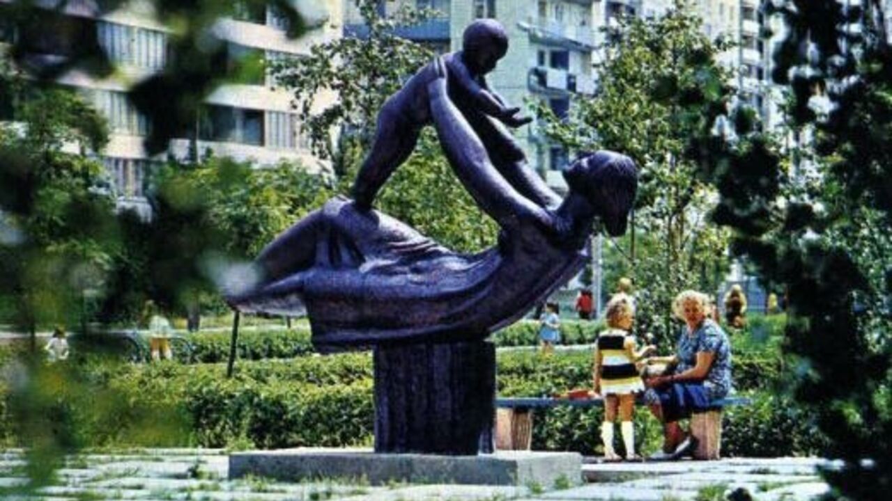 Зникла 40 років тому: у Київ повернули давно втрачену скульптуру
