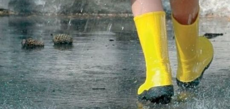 Зальет дождями и похолодает: синоптики уточнили прогноз погоды