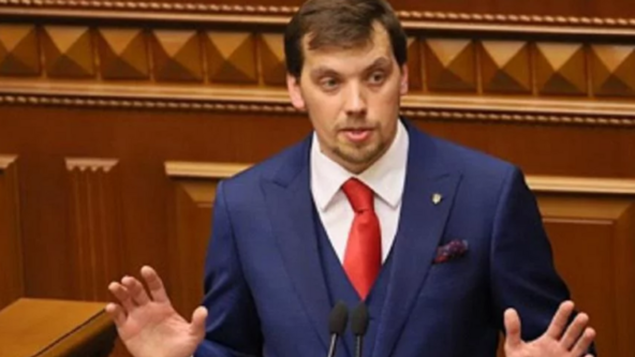 Гончарук заявил о нескольких версиях его прослушки