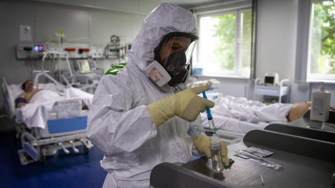 Врач