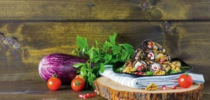 Spectacular eggplant ring salad: how to prepare an original seasonal appetizer