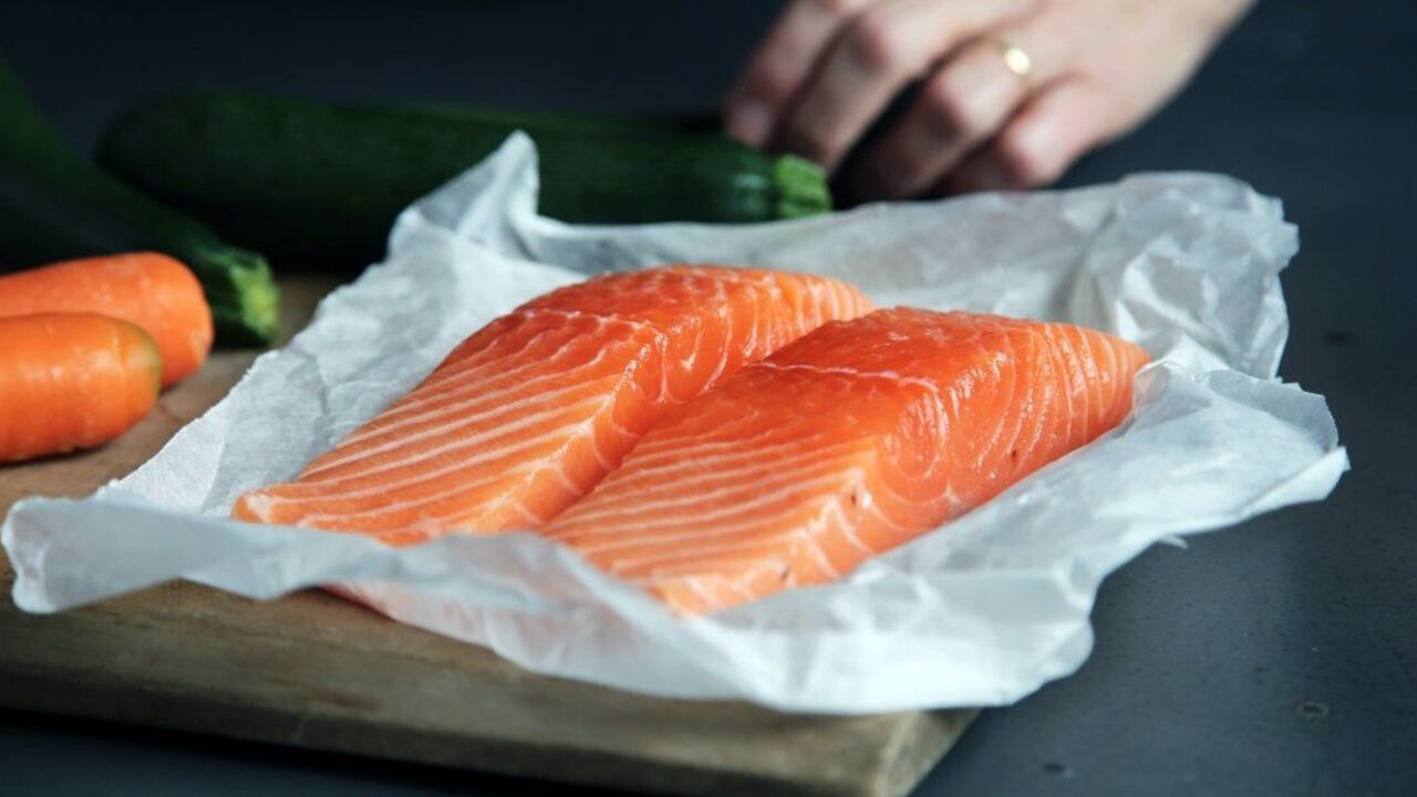How to quickly and deliciously salt red fish: you can eat it the next day