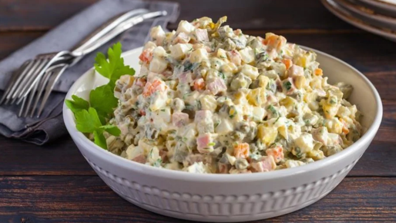Tastier than Olivier: recipe for "Autumn" salad with mayonnaise