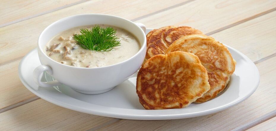 Machanka of mushrooms: recipe for elementary gravy for mashed potatoes, dumplings and porridge