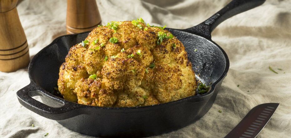 For lunch, dinner and snack: a recipe for baked cauliflower in the oven