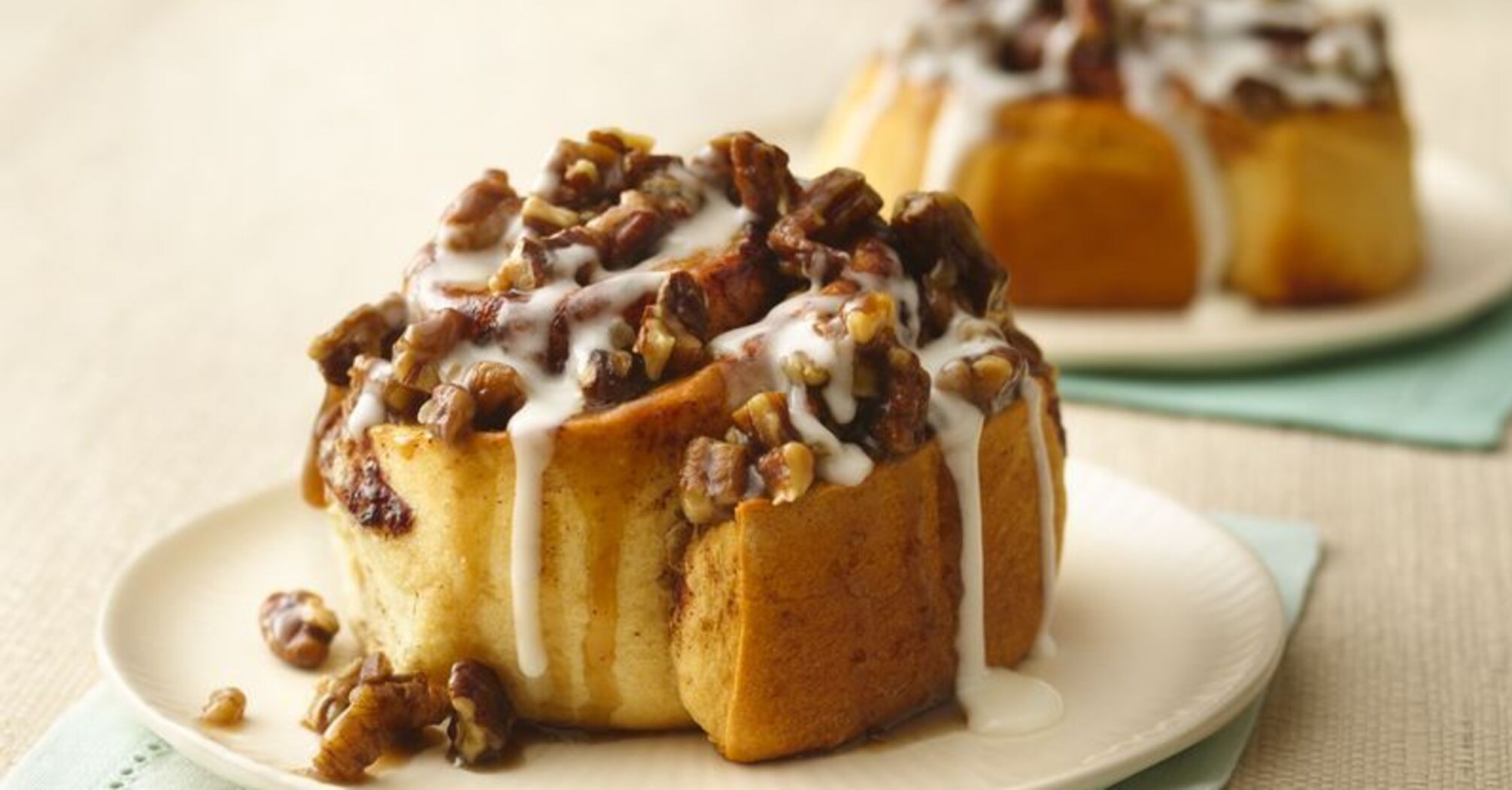 Autumn cinnabons with pumpkin that always turn out fluffy: how to make