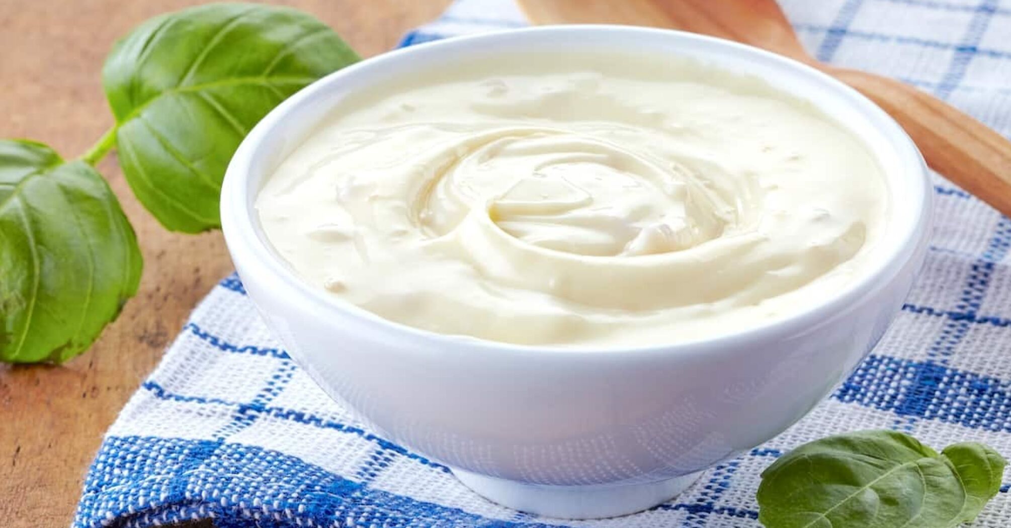 Processed cheese in 10 minutes: what to make an appetizer from