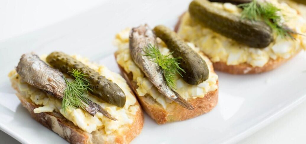 Recipe for sandwiches with sprats