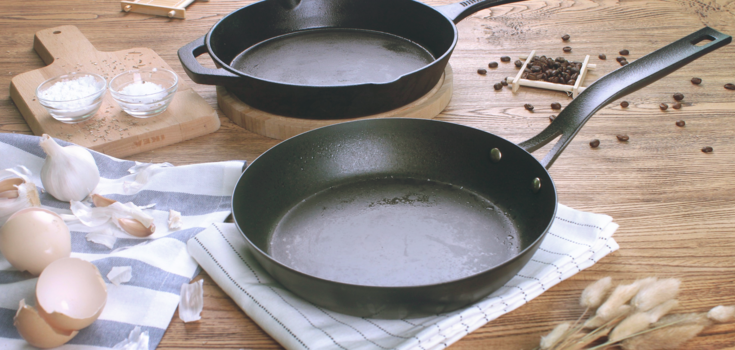 How to wash a dirty frying pan