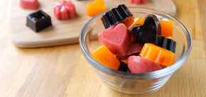 Healthy fruit candies for children: you only need 4 ingredients