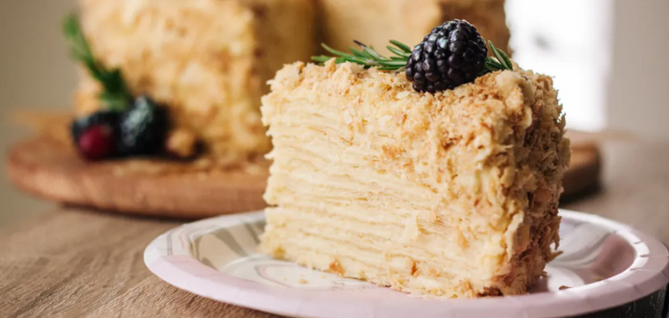 What is the secret of the perfect homemade Napoleon cake: we share the best technology