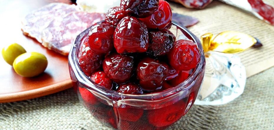 The recipe for pickled cherries