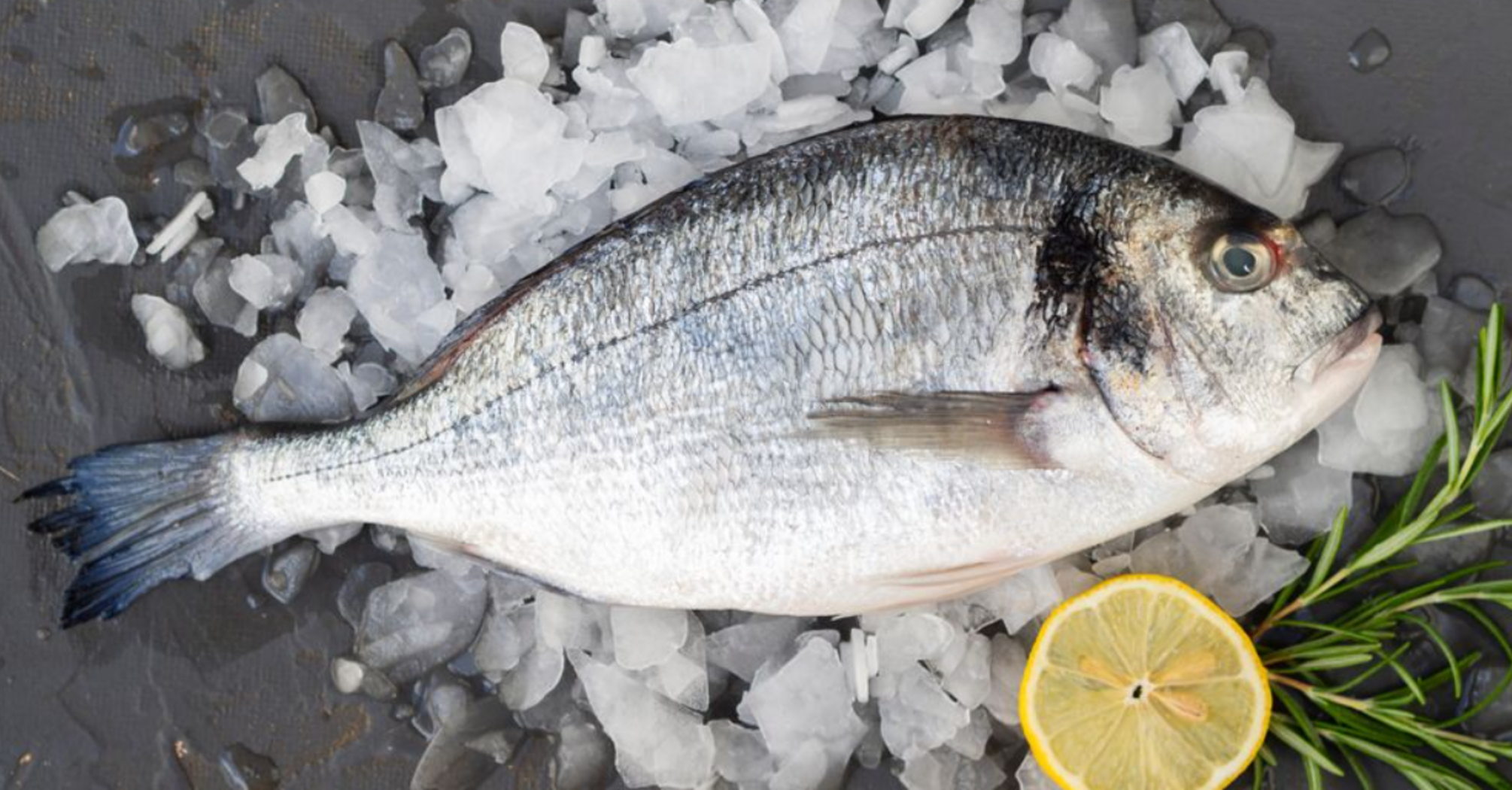 How to defrost fish properly to keep it healthy and tasty: two ways