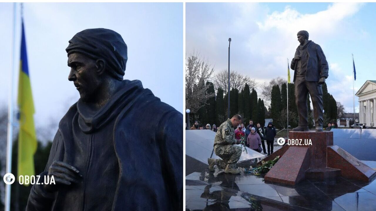 A monument to the Hero of Ukraine, who was killed by Russians after saying "Glory to Ukraine!", was unveiled in Nizhyn. Exclusive footage