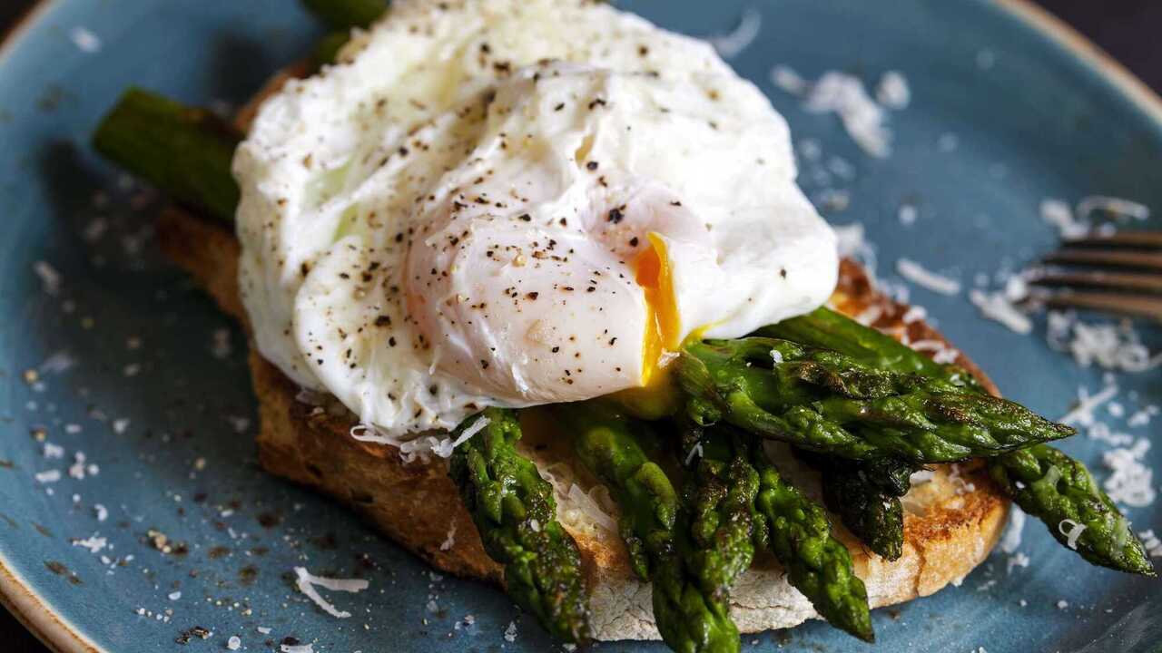 How to make perfect poached eggs without vinegar: the easiest way